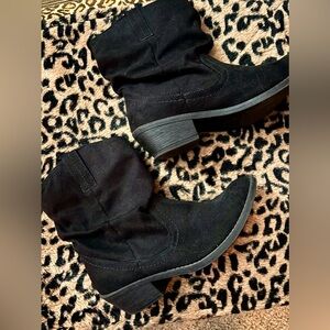 American Eagle Black Suede Boots, Size 7.5